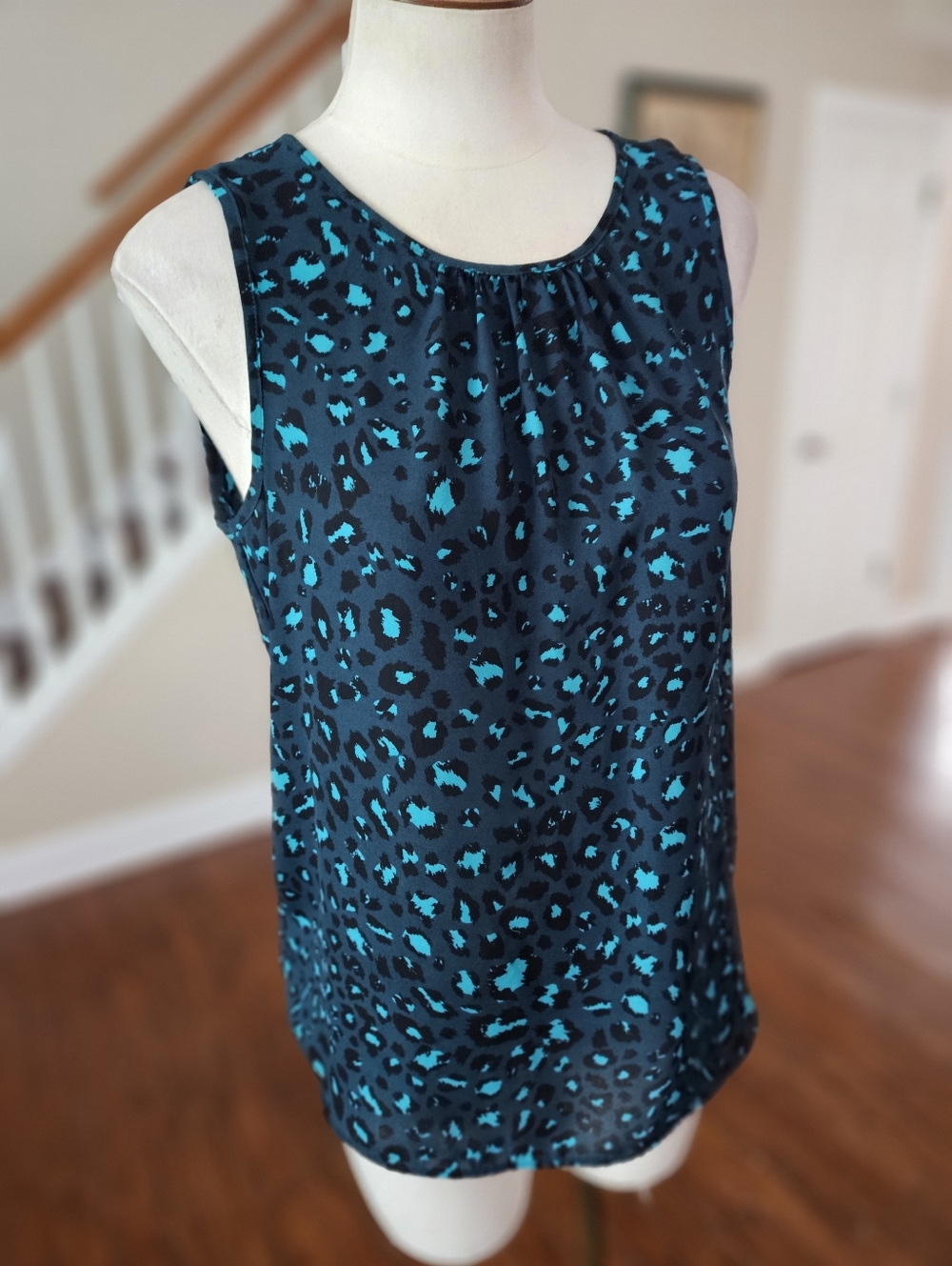 Apt 9 Sleeveless Leopard Print Top Small - Picture 2 of 4